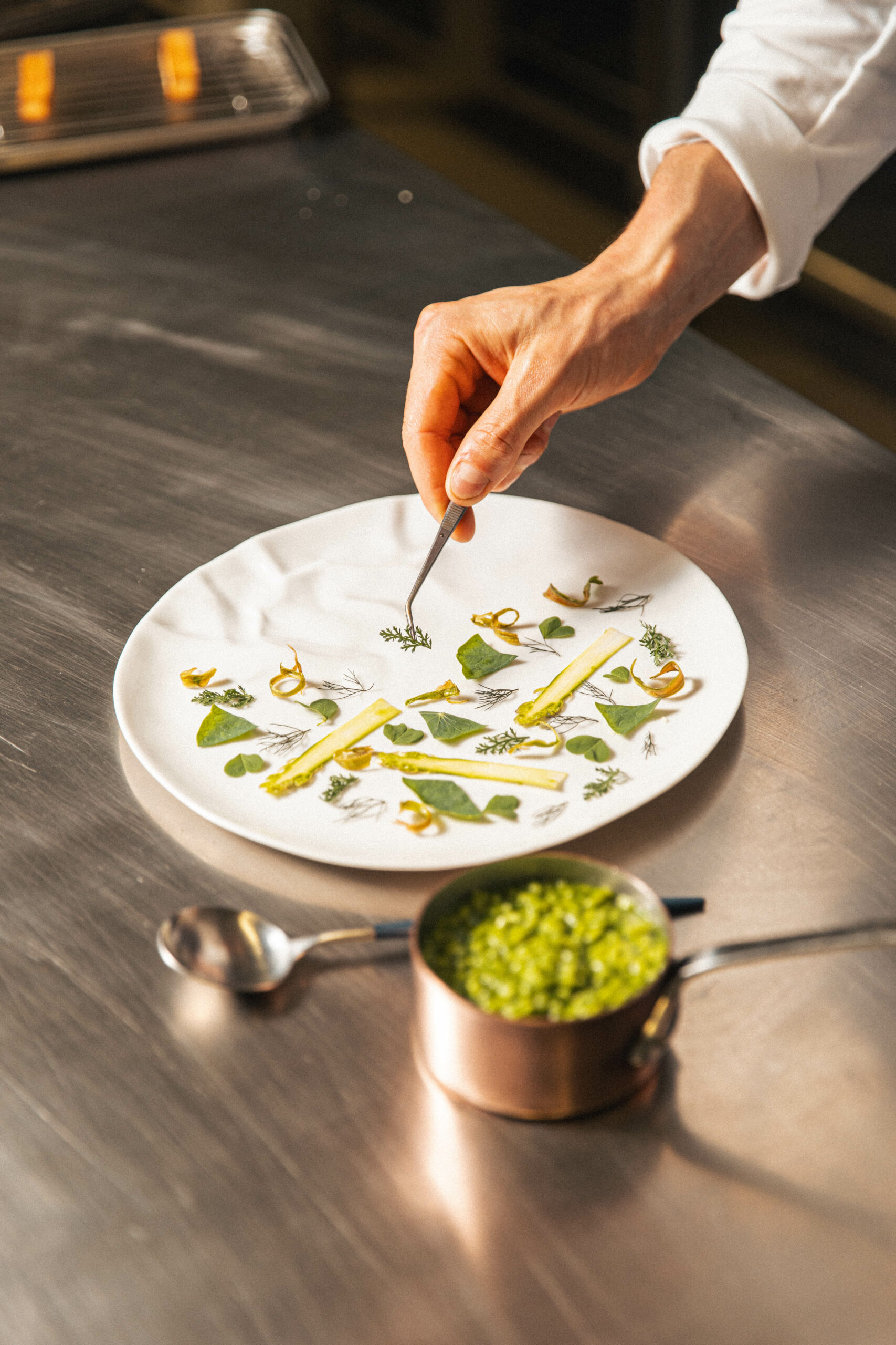 dressage_assiette_bec_restaurant_quentin_lailler_alpilles